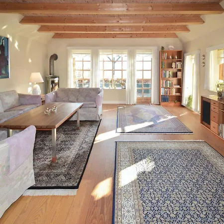 Three-bedroom Holiday In Prasto * Præstø