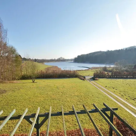 Feriehus Three-bedroom Holiday In Prasto *